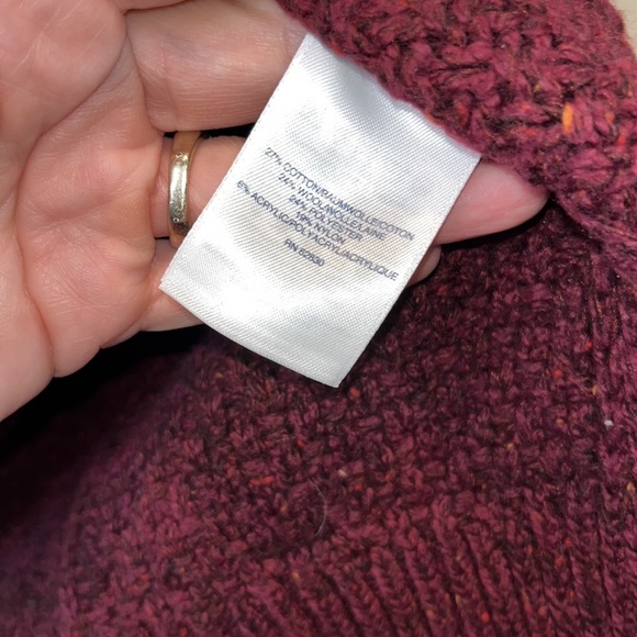 Maroon Lands End warm chunky cable knit wool blend sweater size 1X - Picture 5 of 10